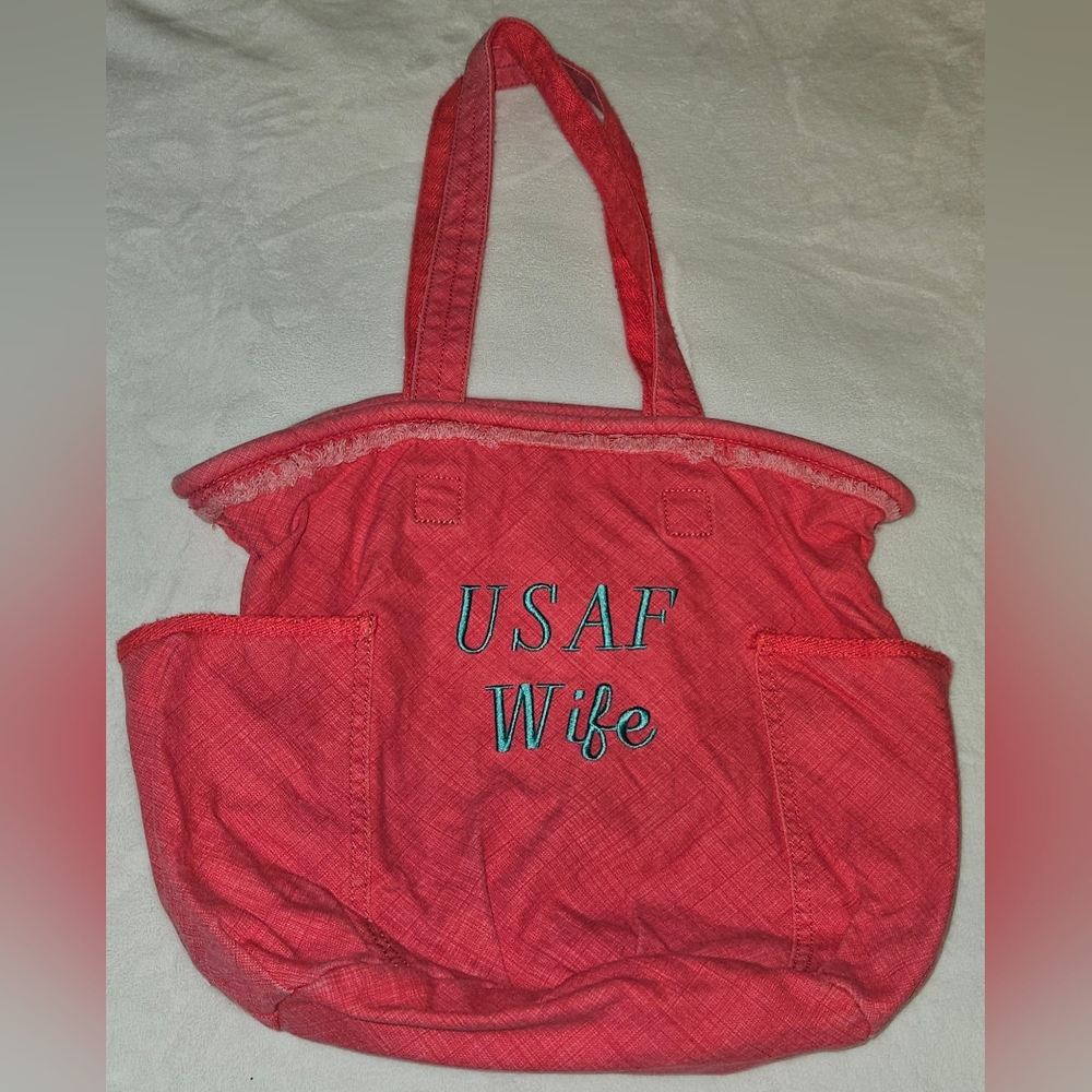 Thirty One Retro Metro bag embroidered Air Force Wife